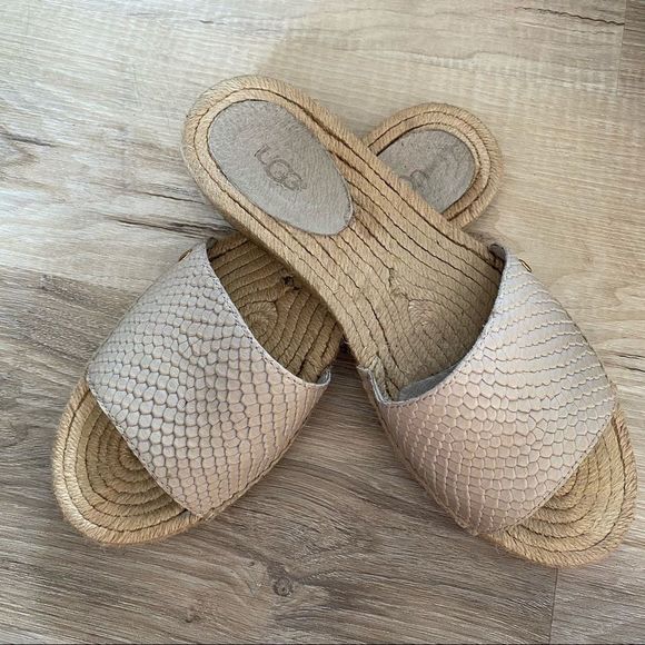 UGG Womens Leather Espadrille Slide Sandals 7 - Picture 2 of 7